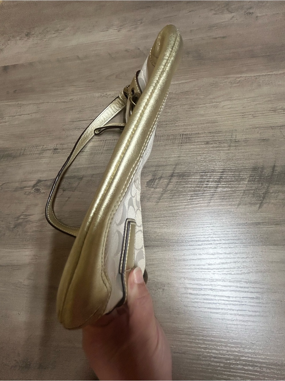 Coach Signature Ivory/Gold Metallic Leather Wristlet - Picture 5 of 8